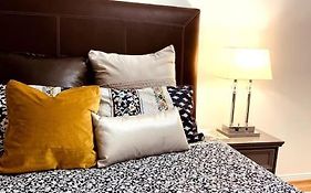 Large Family Suite Sleeps 7 Distillery District